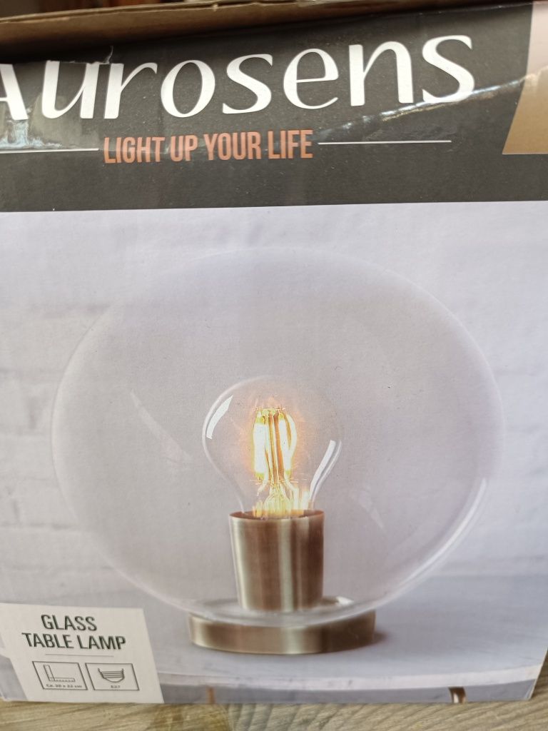 Lampa szklana kula, lampka stołowa