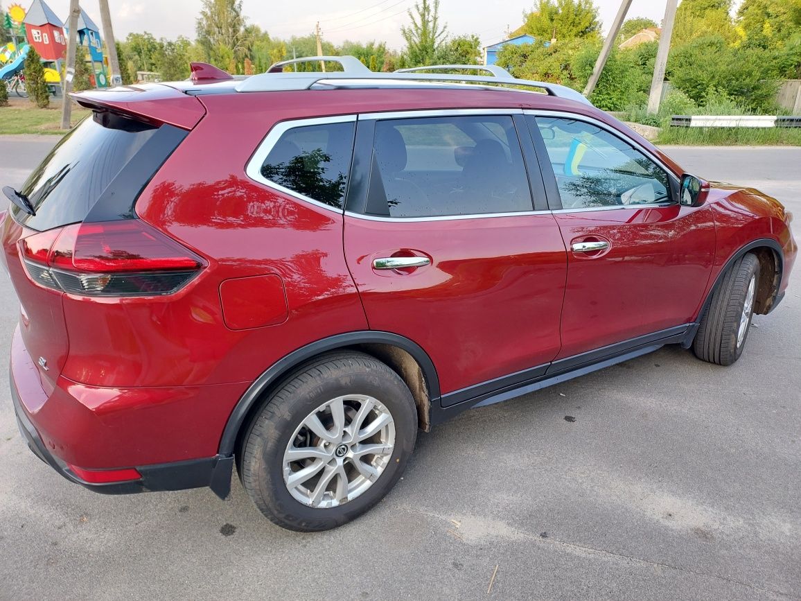 Nissan Rogue  2019 року