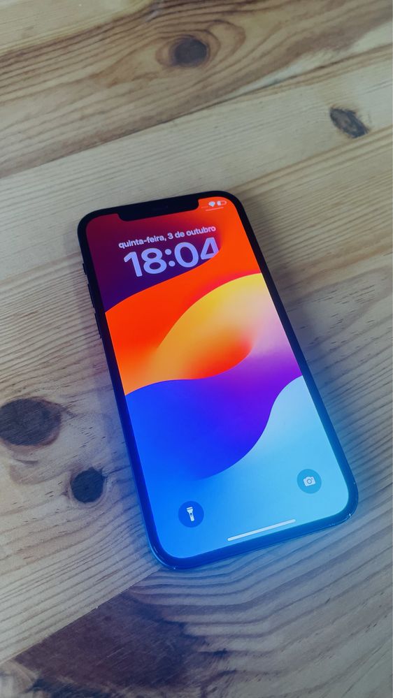 iPhone 12 - 64 GB