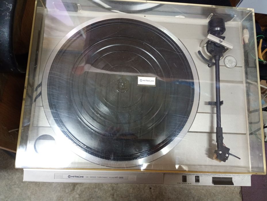 Японский проигрыватель Hitachi HT20
