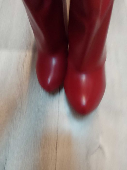 (38/39) Czerwone Kozaki kowbojki na koturnie, NOWE