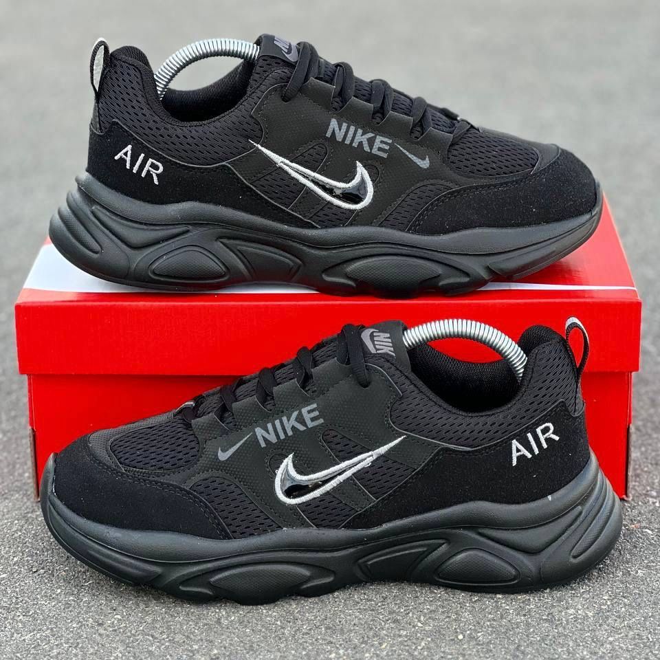 Чоловічі Кросівки Найк чорні  NIKE black 40-44 рм.