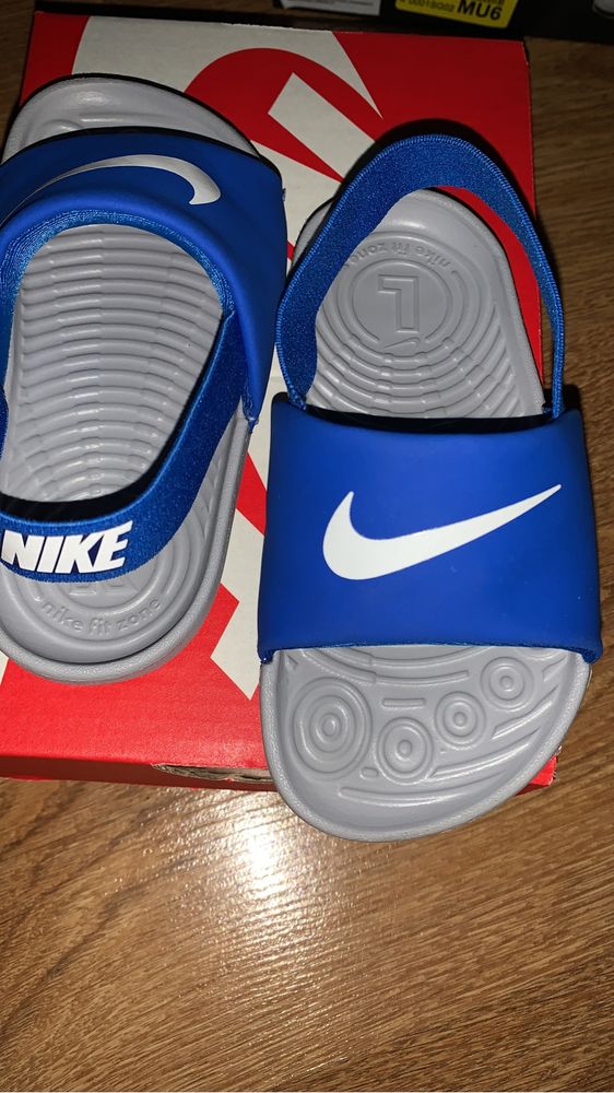 sandalki Nike niebieskie