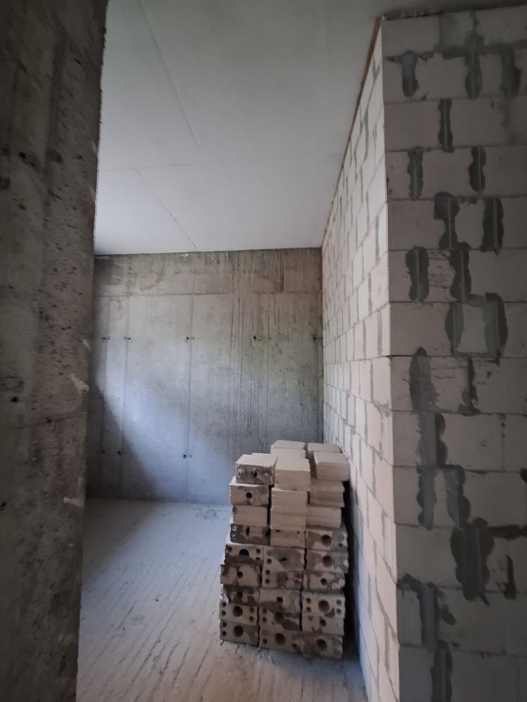 Cegła 12  + ściany do rozbiórki