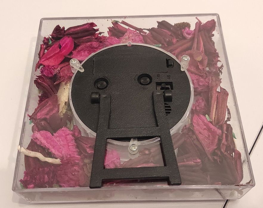 Zegar, budzik, ozdoba, kwiaty, prezent (G4)