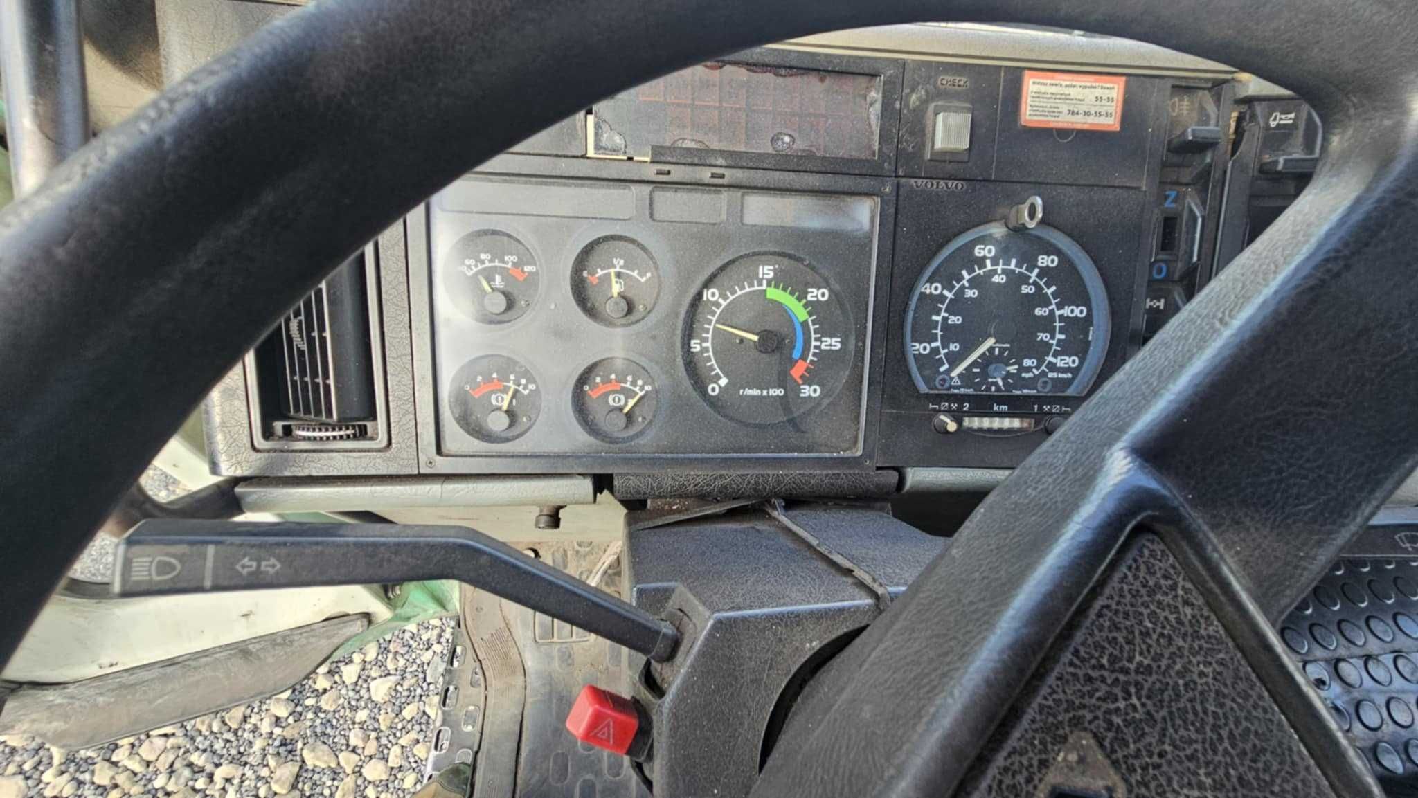 Podnośnik koszowy zwyżka Volvo GSR