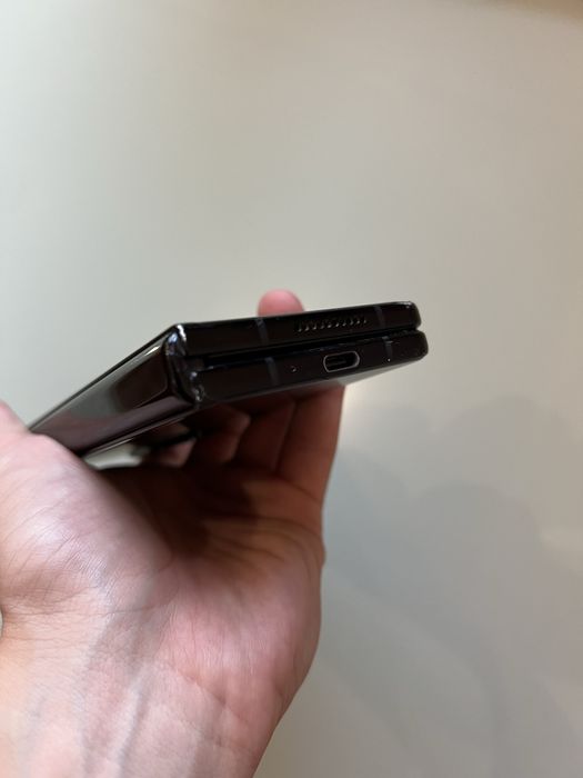 Samsung Galaxy Z Fold 3 12/256 GB!