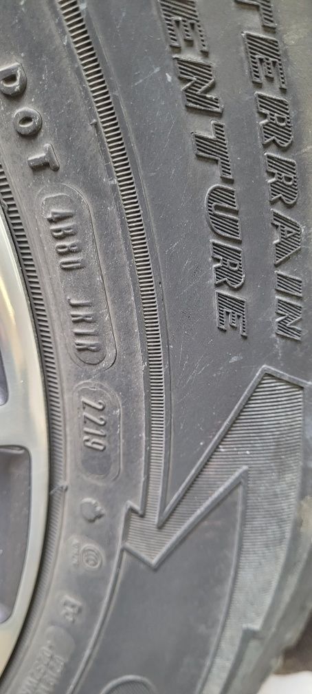 Sprzedam kpl opon 265/60/18 goodyear
