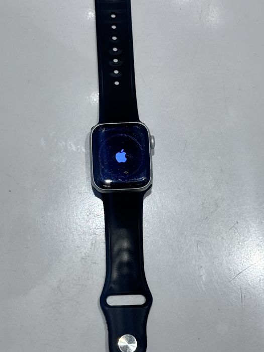Apple watch SE 40 mm  cellular