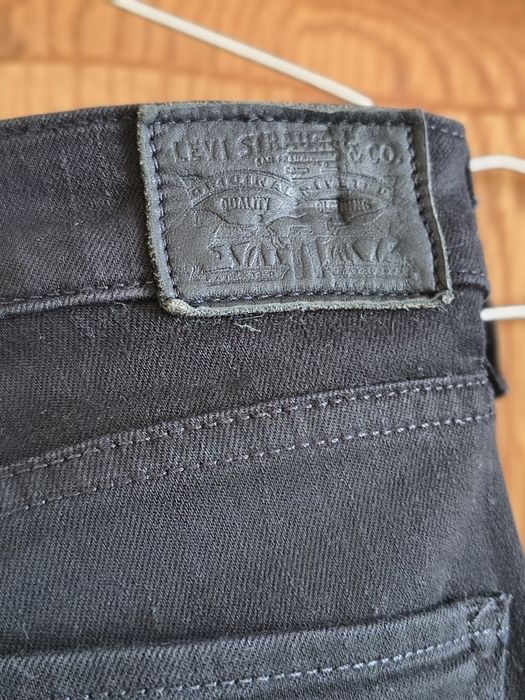 Spodnie jeans Levi's czarne damskie
