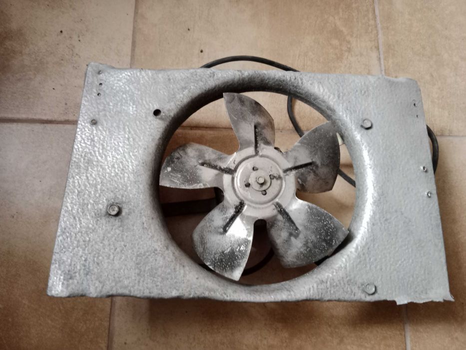 silnik elektryczny z wentylatorem obudowa