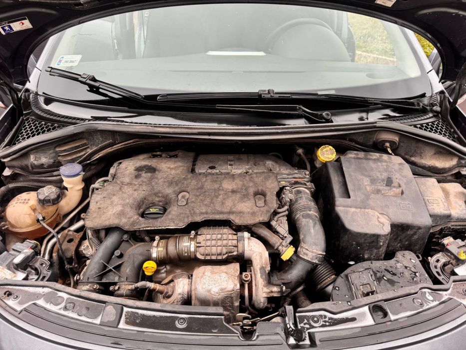 Peugeot 207sw 2010 року