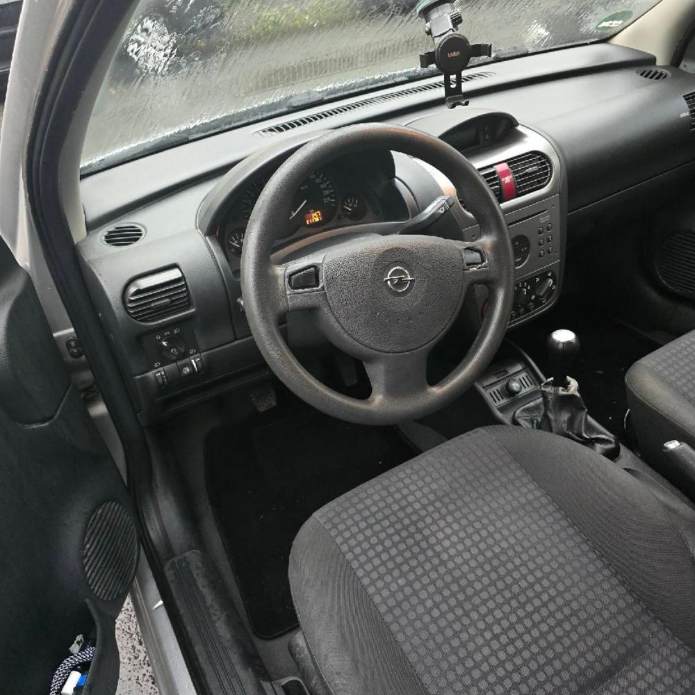 Piekna Corsa 1,2 klima 2004