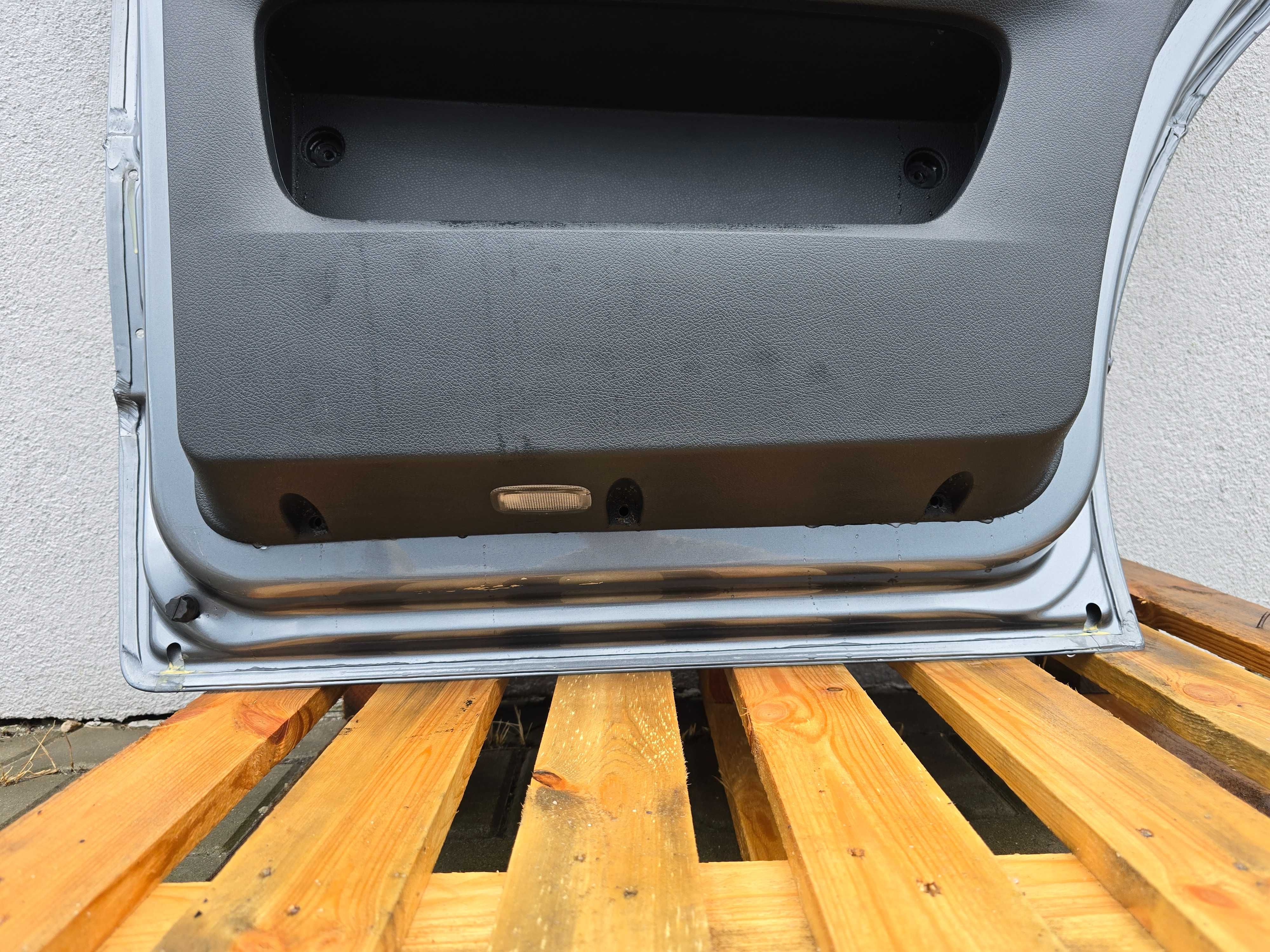 Drzwi Lewe Przednie Mercedes W907 W910 A2546-06