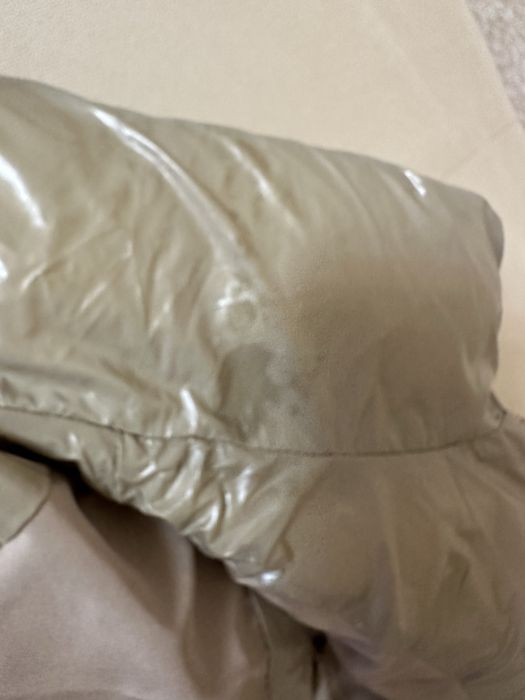 Жилетка  Безрукавка Mohito размер с незамітний дефект