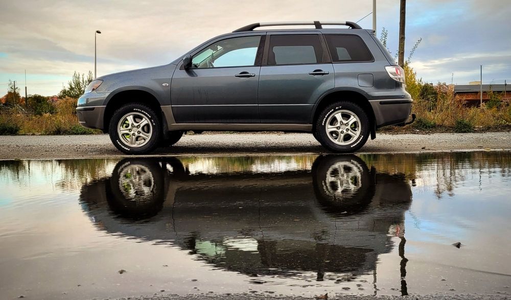 Mitsubishi Outlander 4x4 lift 5cm. zdrowy. Yokohama MT