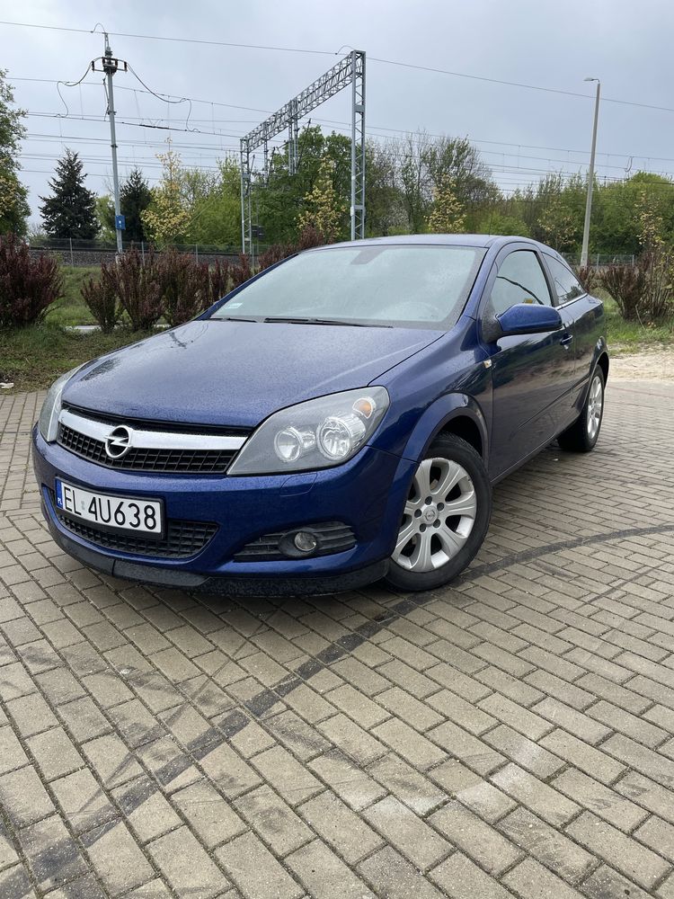 Opel Astra H GTC 1.6