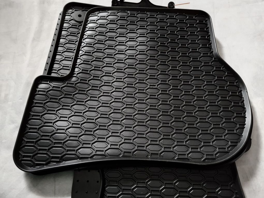 Гумові килимки Ауді Коврики Audi A1 A3  A6 A7 Q3 Q4 Q5 B6 B7 B8 С6 С7