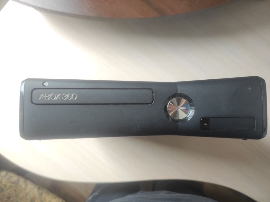 Xbox 360 slim б/у. Тільки самовивіз