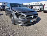 Mercedes  CLA200