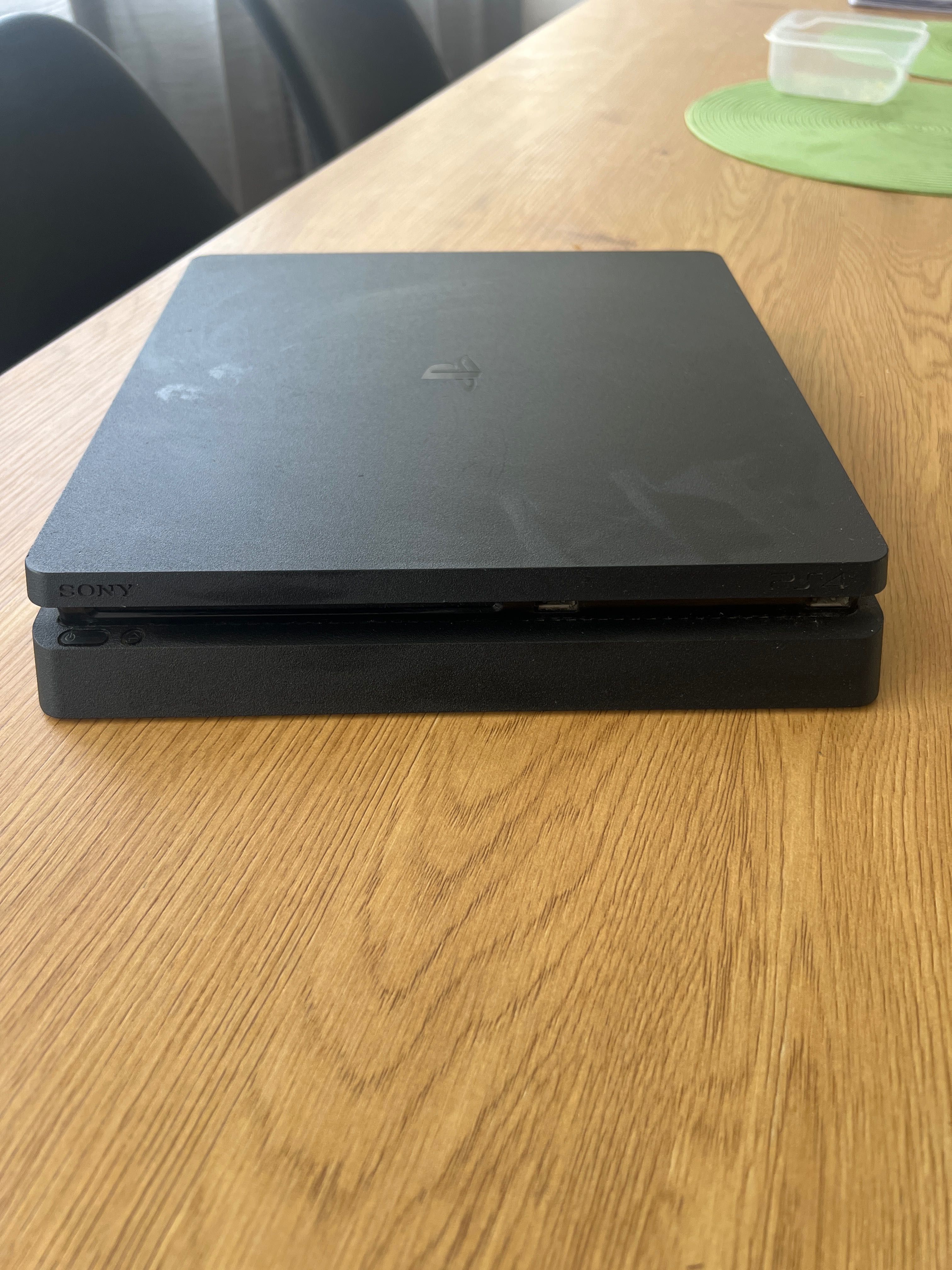 Ps4 slim, em Braga