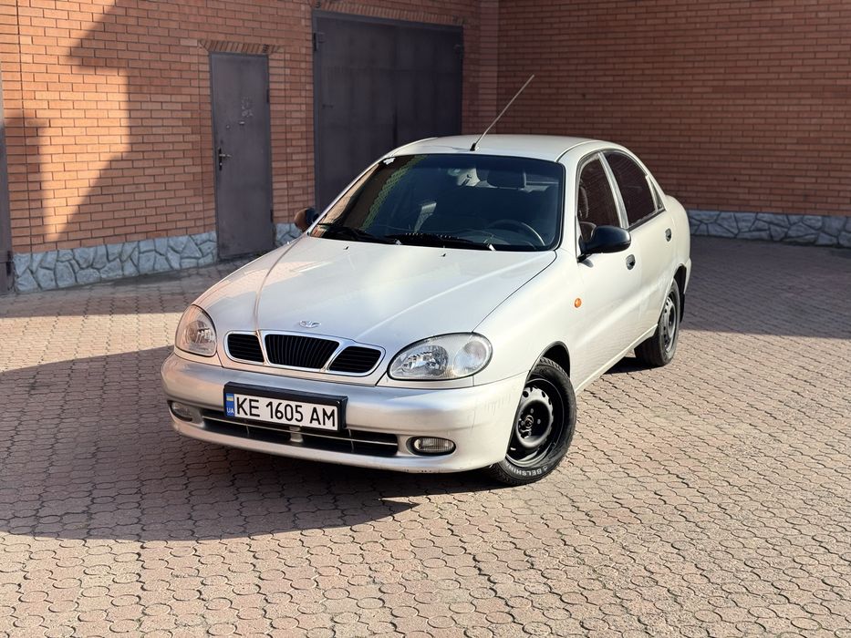 Продам Ланос 1,6 с кондиционером.