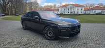 Zawiozę do ślubu nowym BMW 7 2025