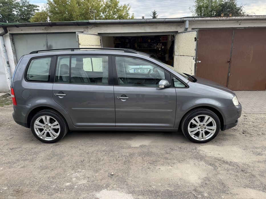 VW TOURAN 1.6 mpi 102 km
