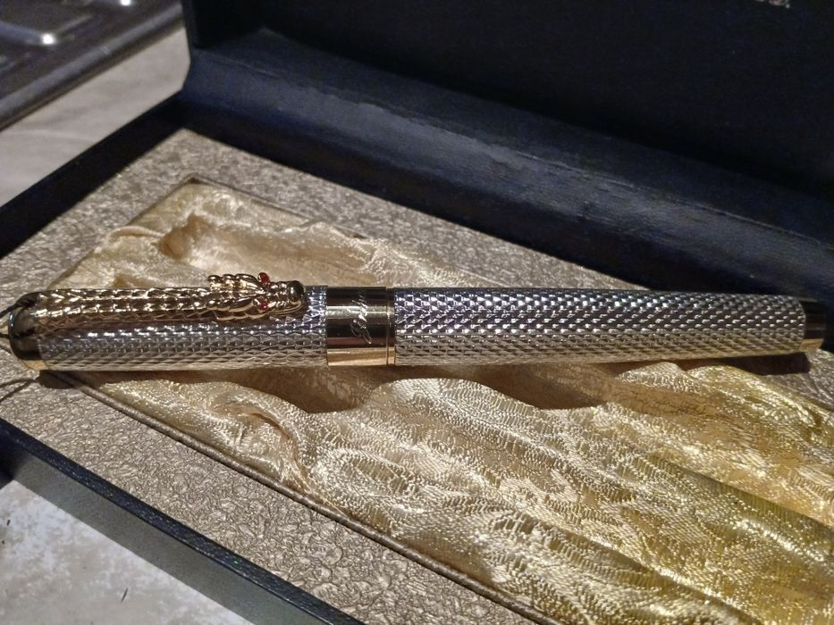 Ручка перьевая...