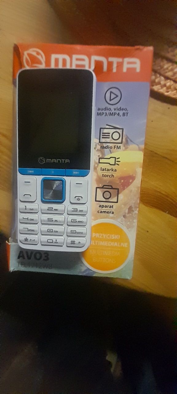 Sony Ericsson W200i + Manta AV03