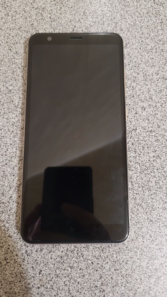 Asus Zenfone Max Plus M1 X018D Под Ремонт
