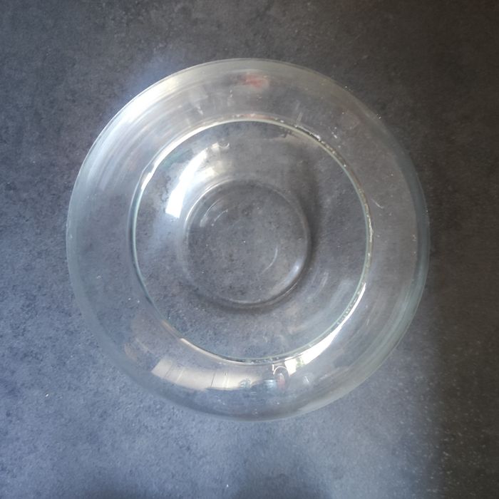 Szklana kula akwarium