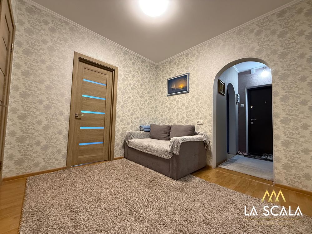 Початок Головатого! 71 м² в центрі Борисполя! Утеплення, меблі, центр!