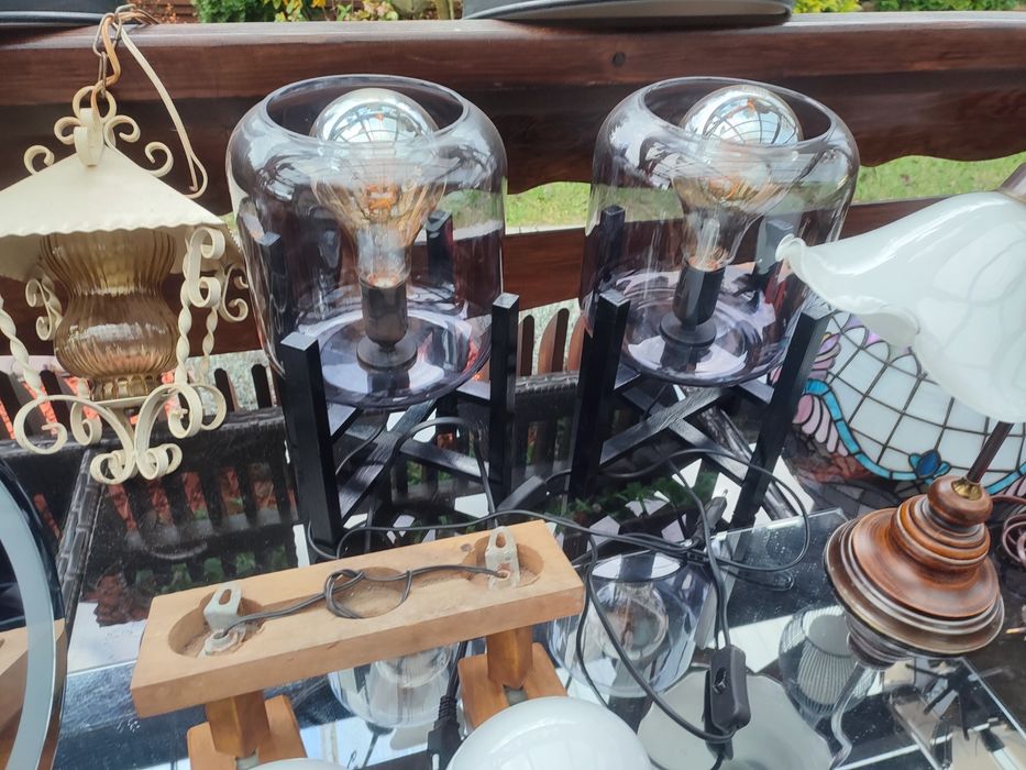 Żyrandole, lampy PRl i inne