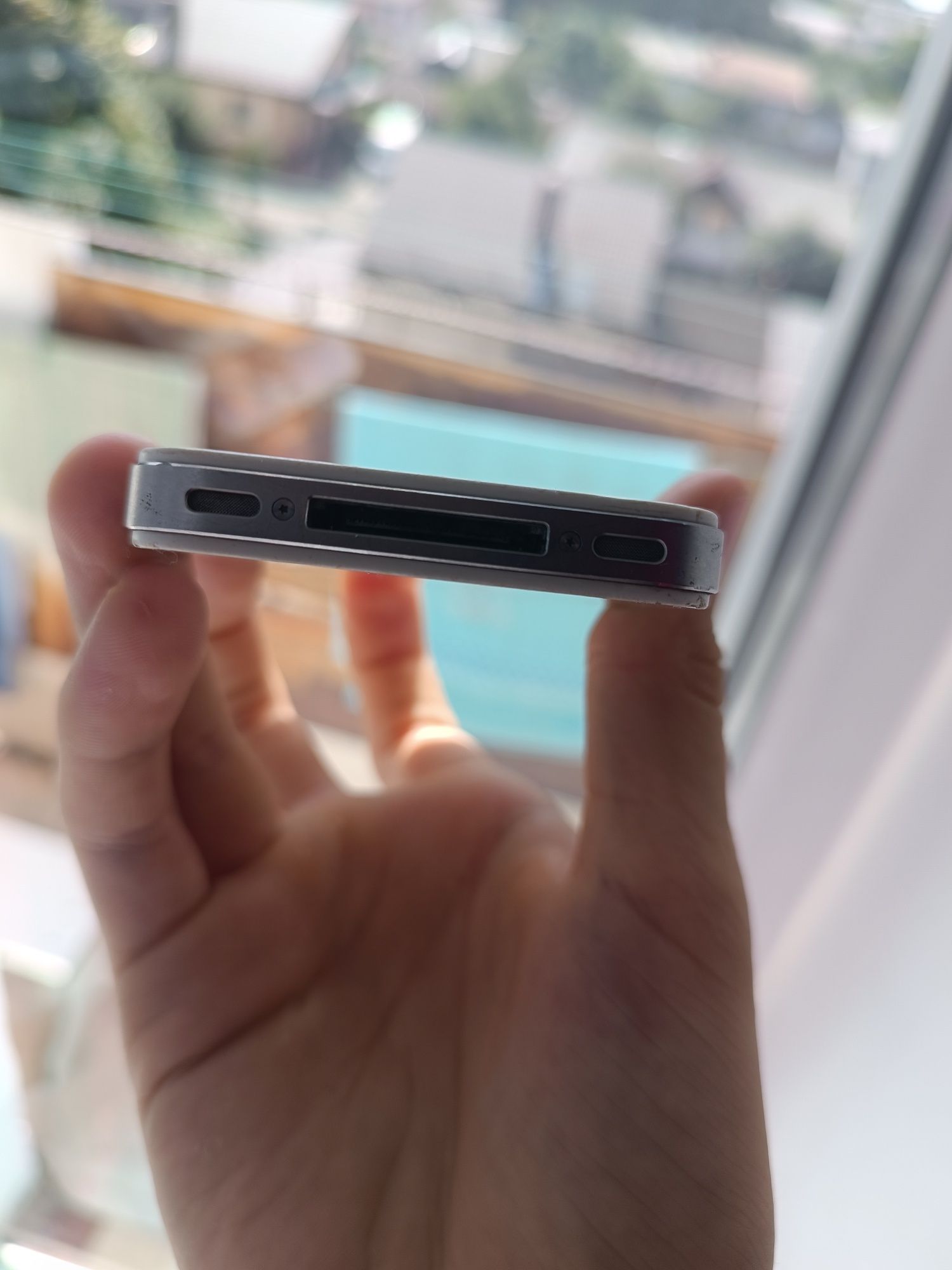 IPhone 4S на запчастини