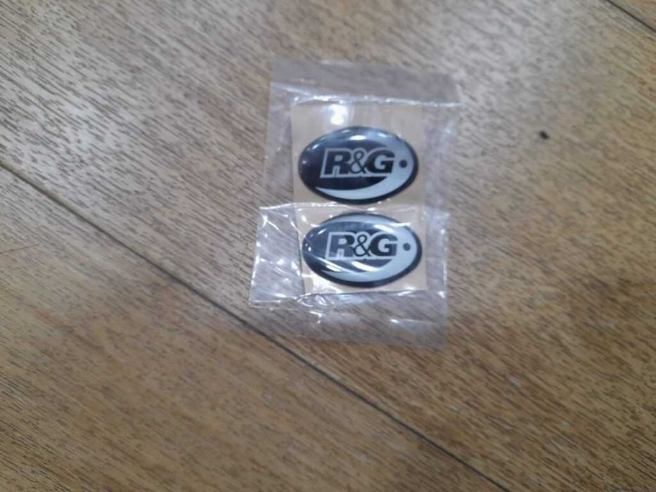 CRASH-PADS DA R&M PARA SUZUKI SV 650CC