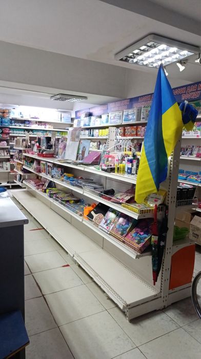 Торгові стелажі для магазину