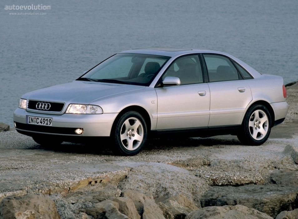 Material de Audi A4 - 1995