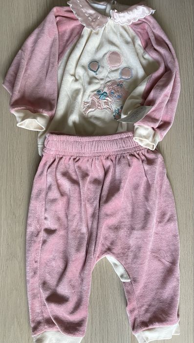 Ubranka dziecięce welurowe, nowe, r.68