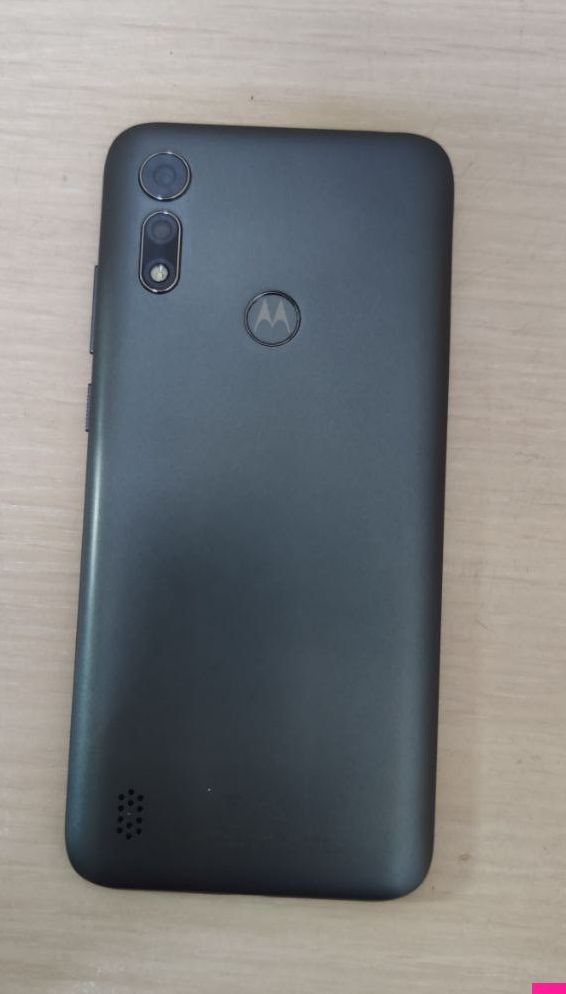 Продам телефон Motorola e6s 4/64