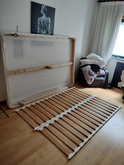 Cama Sommier de Casal com Estrado de Ripas