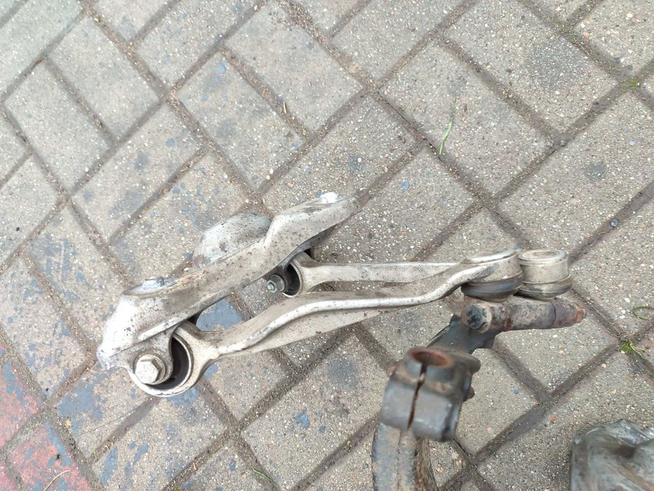 Zawieszenie Wahacze Przód Audi A6 C5 4B VW Passat B5