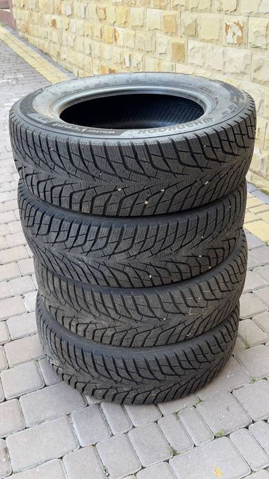 Шини             .