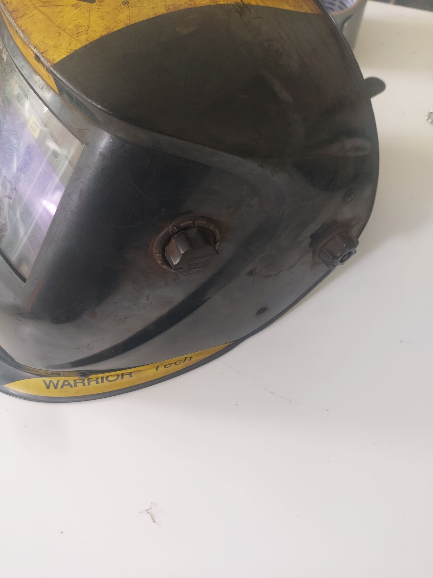 Маска зварювальника Esab Warrior tech