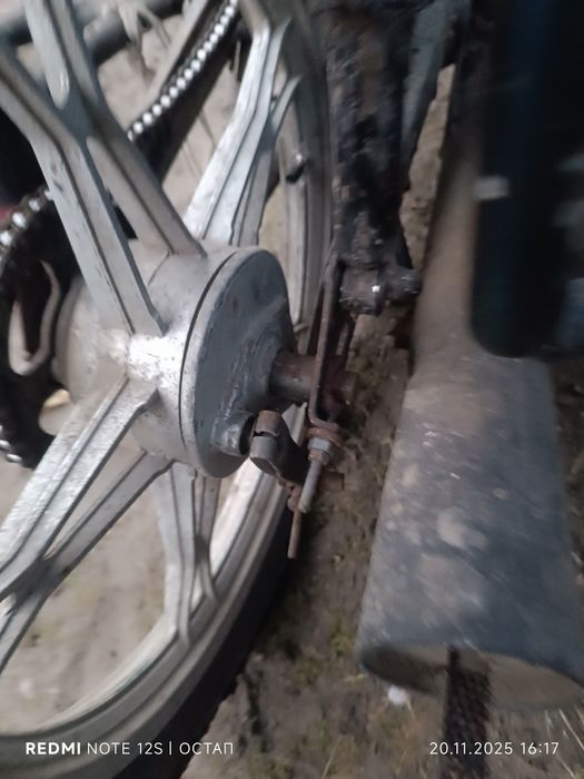 Мопед роюочий но потрібно доробити