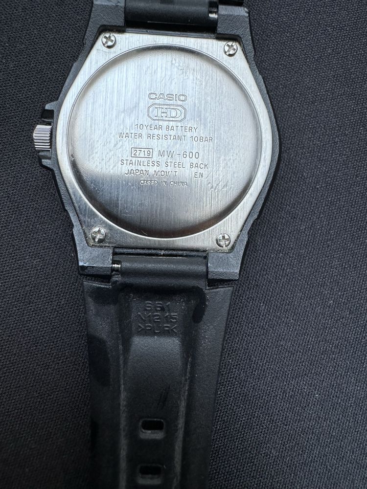 Zegarek casio HD MW 600
