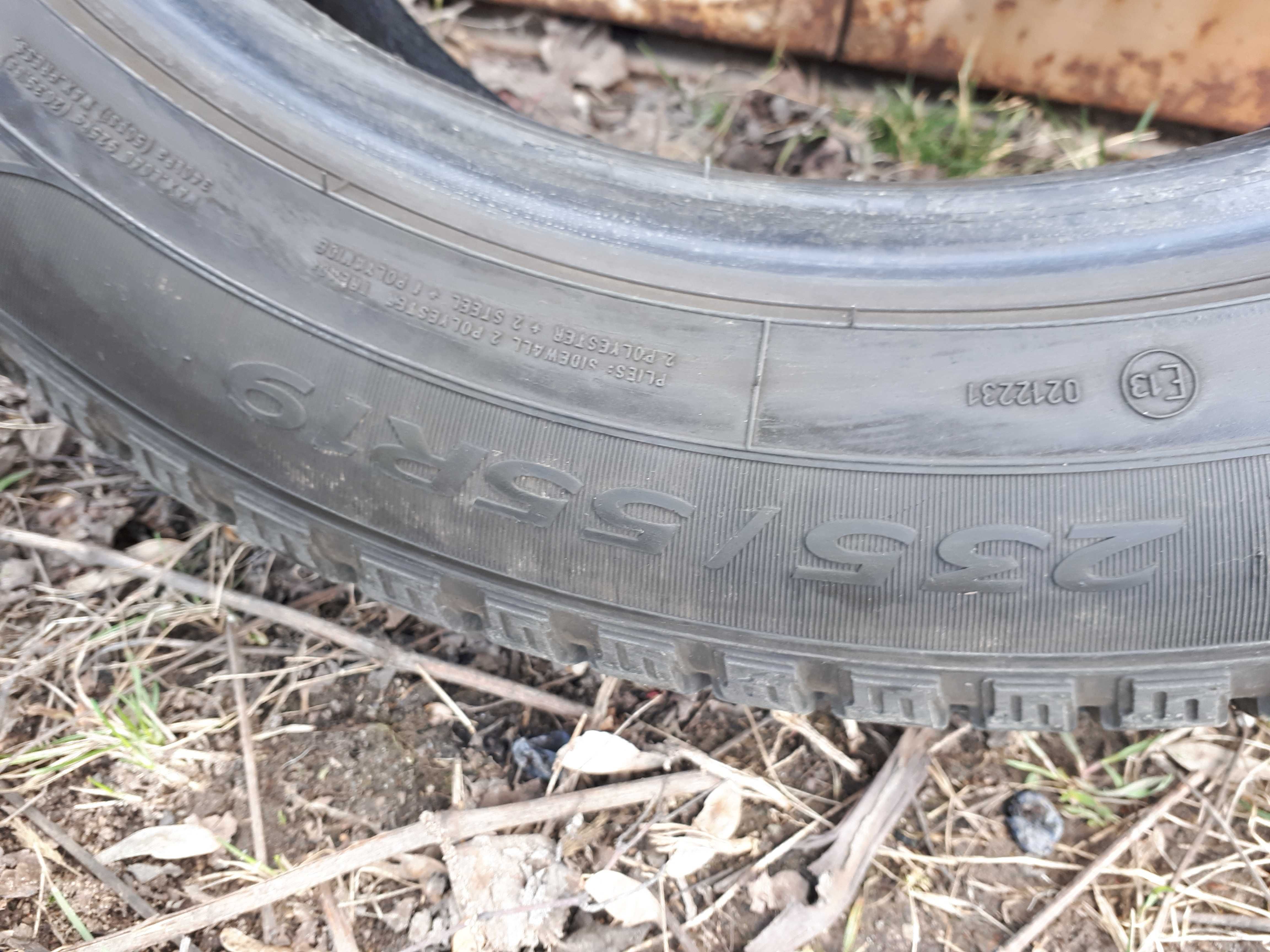 Продам одно  колесо 235/55 R19 GOODYEAR EFFICIENTGRIP SUV 4*4 (7mm)