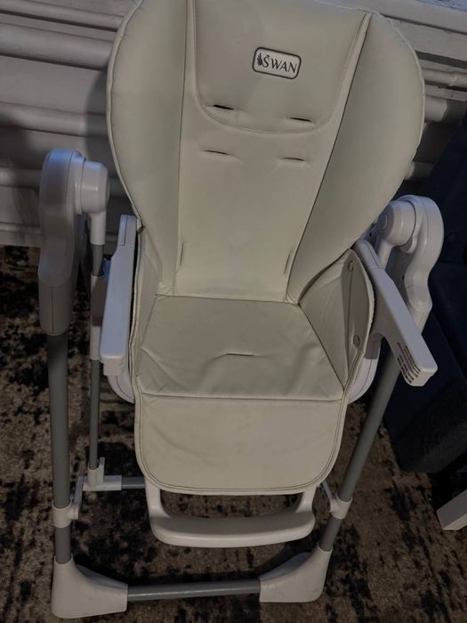 Стілець для годування, гойдалка Swan