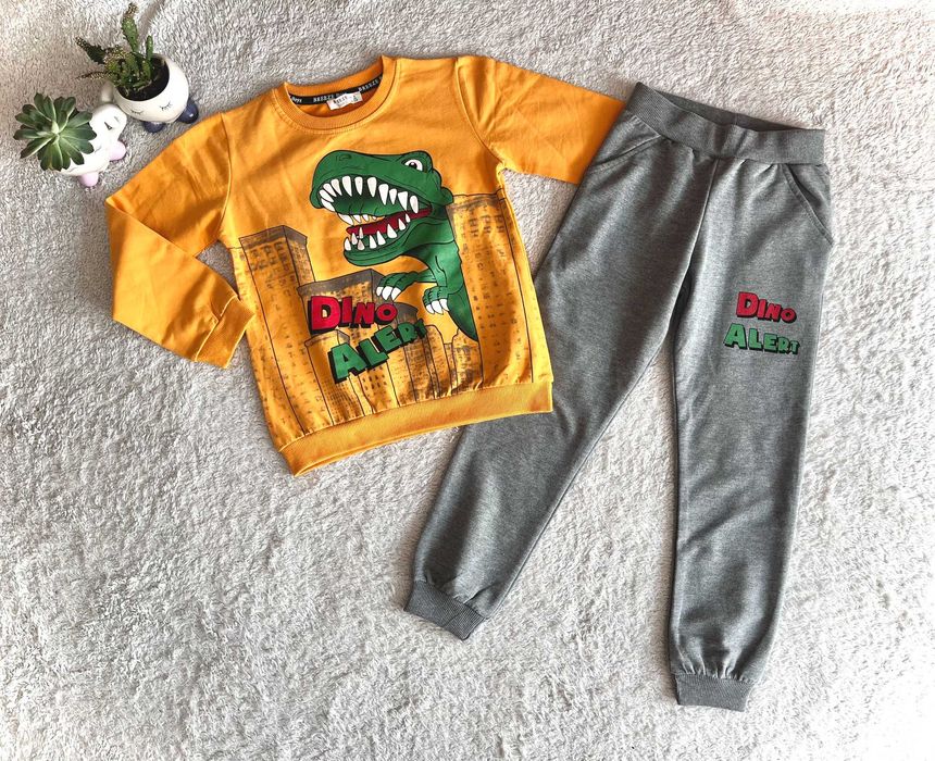 Dres komplet dla chłopca Dinozaur 128/134