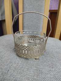 Cukiernica szklana w koszyczku metalowym